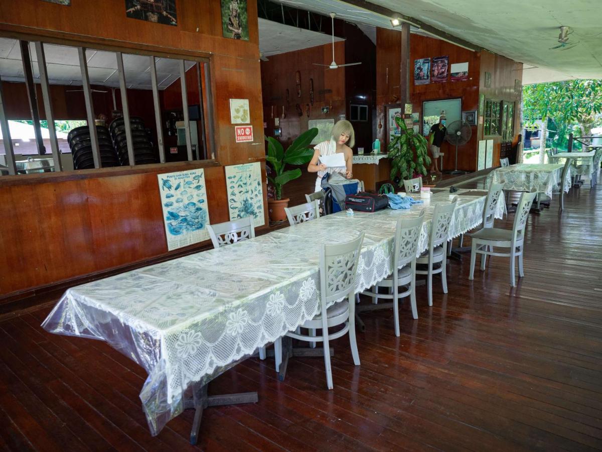 Benarat Lodge Mulu Buitenkant foto