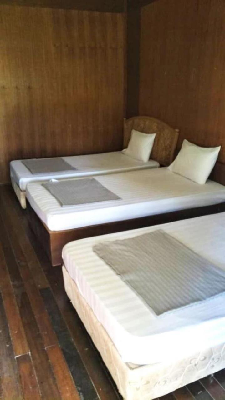 Benarat Lodge Mulu Buitenkant foto